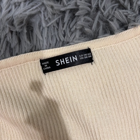 SHEIN Wrap Dress - Picture 3 of 7